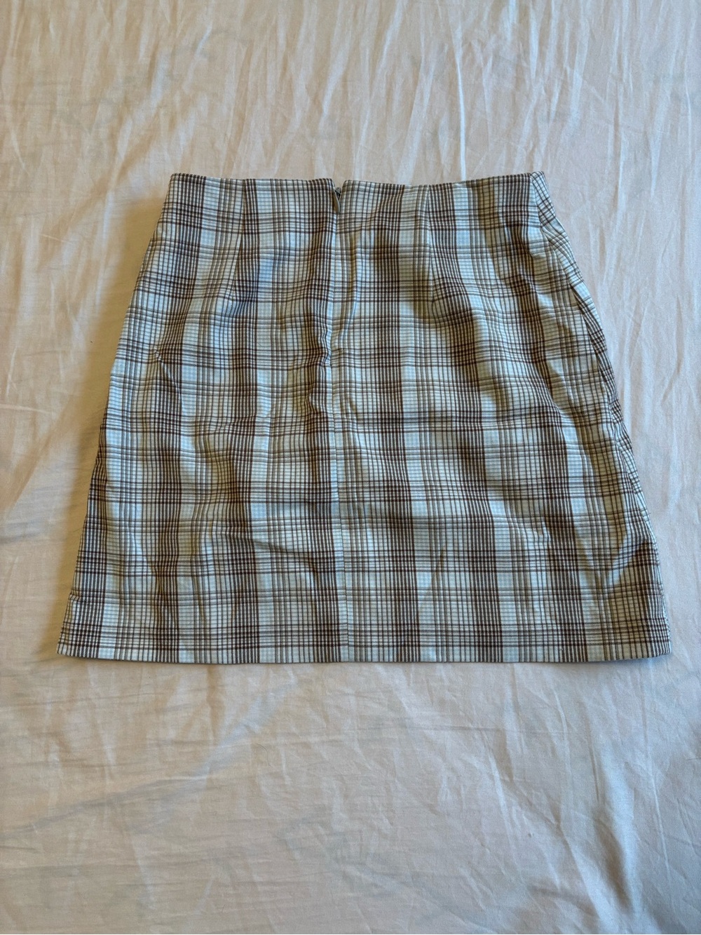 Aritiza Sunday Best Plaid Aline Mini Skirt with Side Slit - Cream & Tan Size 00 - Picture 3 of 5